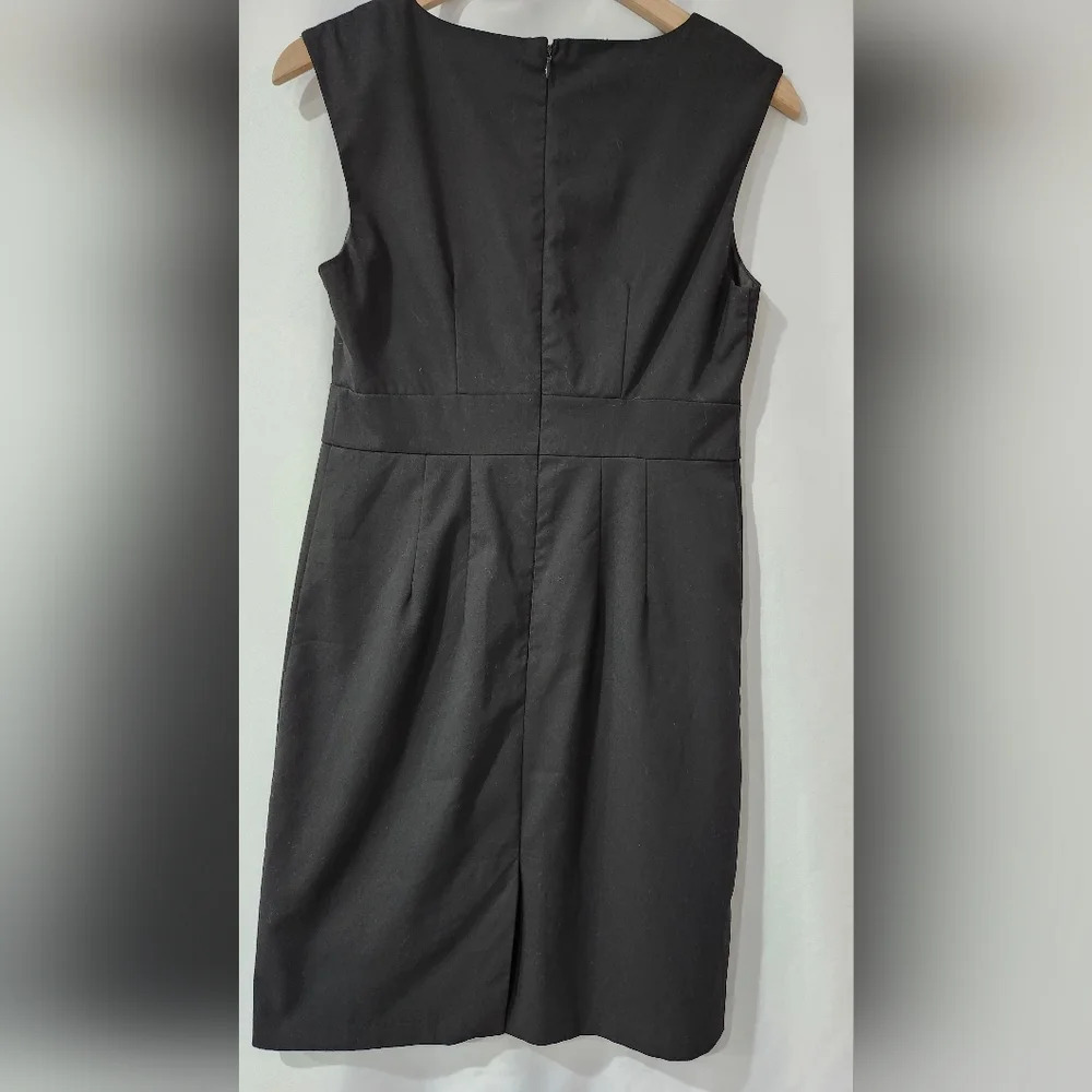 Sleeveless Lined Little Black Dress Size 8 Classic LBD Career Special Occasion - Picture 6 of 8